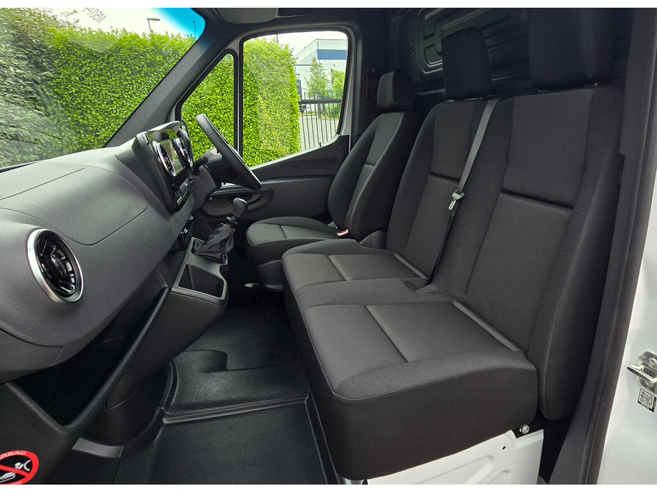 Used Mercedes-Benz Sprinter  (2025)