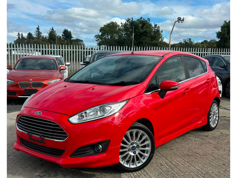 Ford Fiesta 1.0L EcoBoost Petrol Automatic - Low mileage (2130) — thumbnail 3