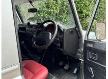 2011 Land Rover Defender 2.4L Diesel For Sale Images