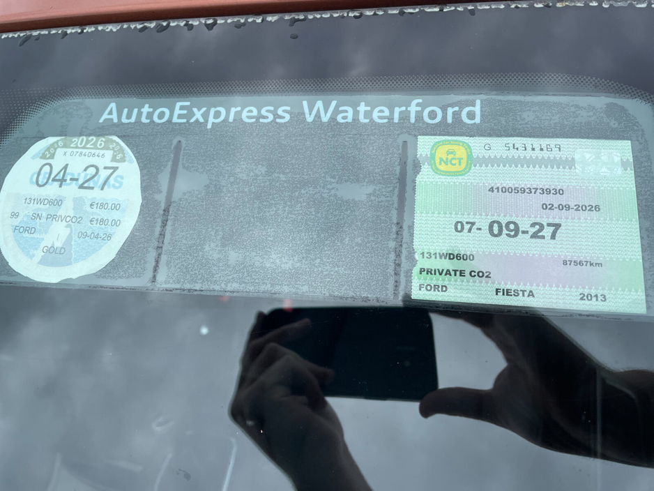 Ford Fiesta 1.0 65PS ZETEC — thumbnail 9
