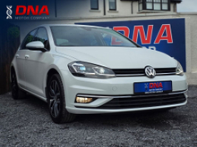 Volkswagen Golf HIGHLINE - PEARL WHITE - LOW KMS