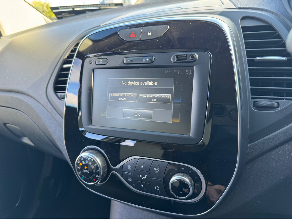 Renault Captur TCE ICONIC 90PS 5DR — thumbnail 11