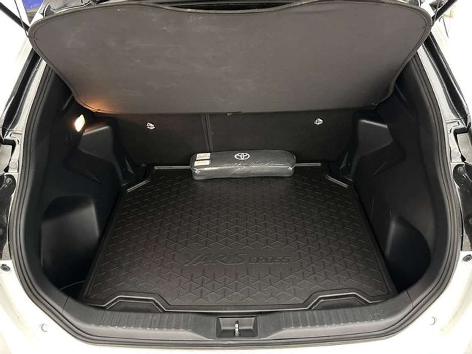 Toyota Yaris Cross LUNA SPORT — thumbnail 10