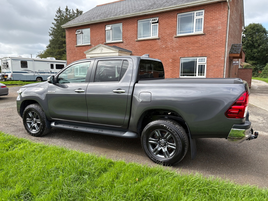 2023 Toyota Hilux 2.4L Diesel For Sale Images