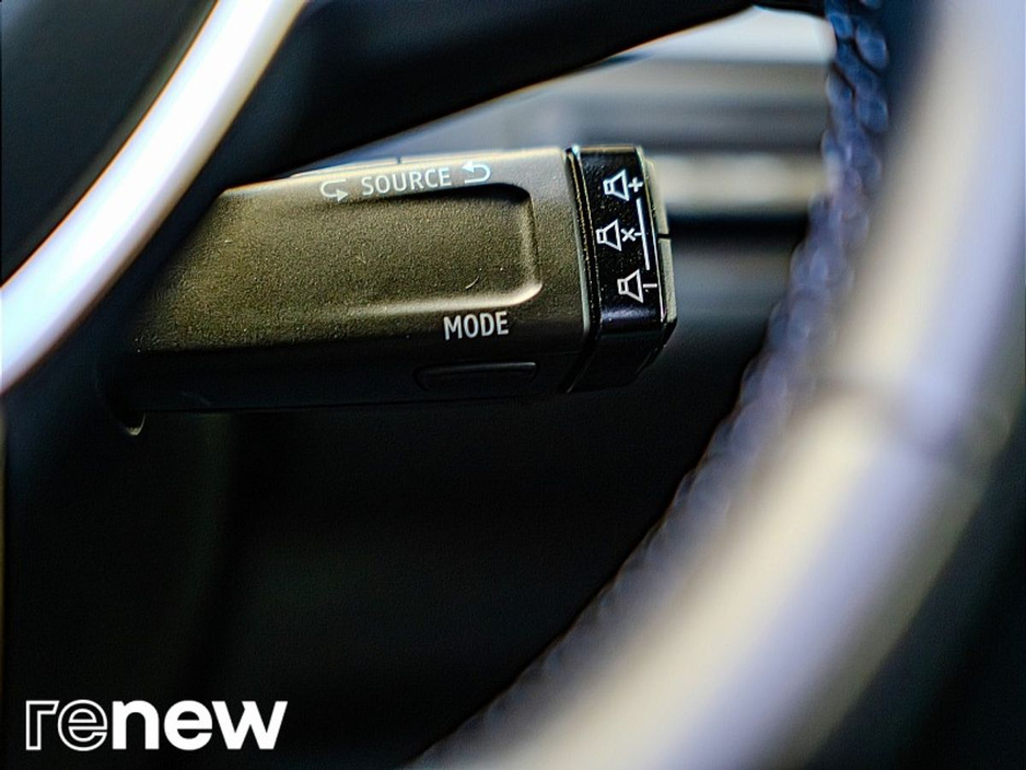 Renault Captur E-TECH Plug-in 160 Auto S-Edition — thumbnail 24