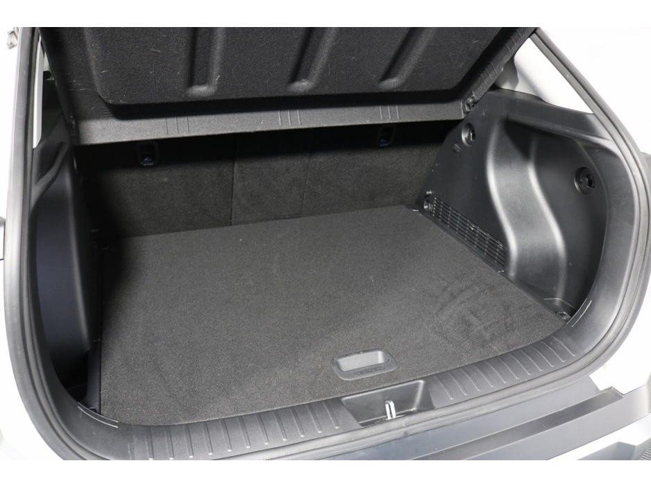 Hyundai Kona Elegance 1.0L Petrol Compact SUV — thumbnail 9