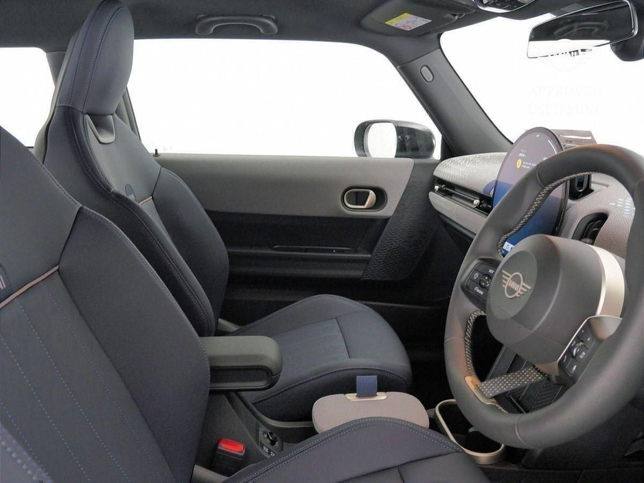 2024 MINI Hatch 1.5L Petrol For Sale Images