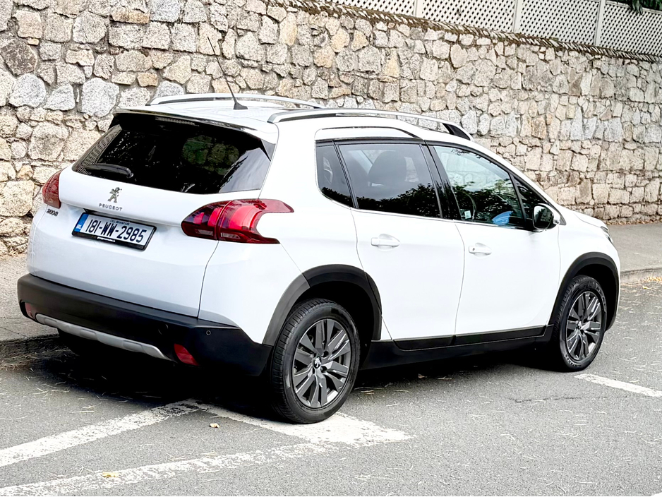 Peugeot 2008 1.2 PTECH ALLURE PREMIUM 82 5DR — thumbnail 6