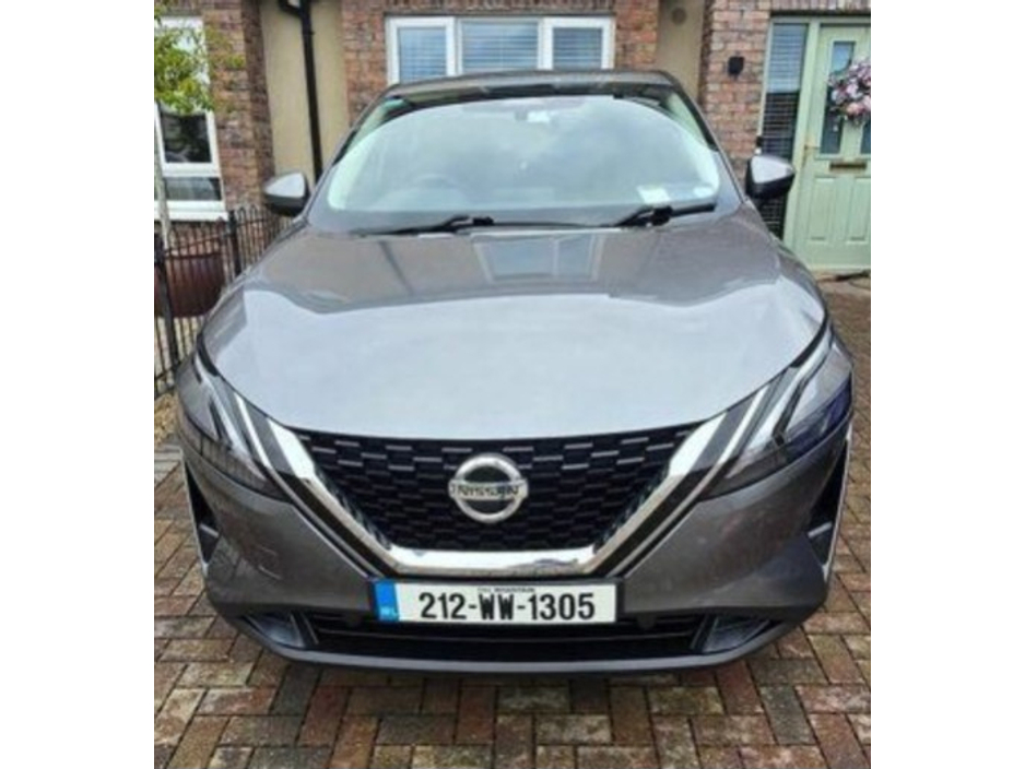 Nissan Qashqai 1.3 ACENTA PREMIUM 140PS...
