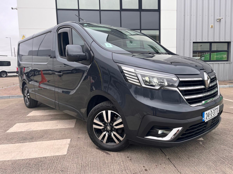 2024 Renault Trafic 2L Diesel For Sale Images