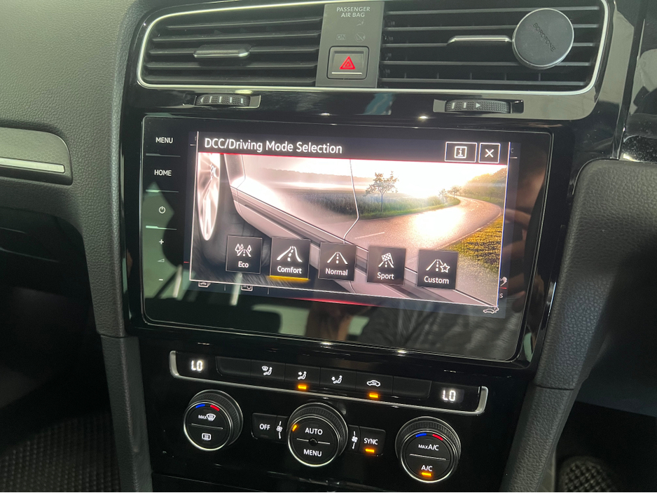 2017 Volkswagen Golf 2.0L Petrol For Sale Images