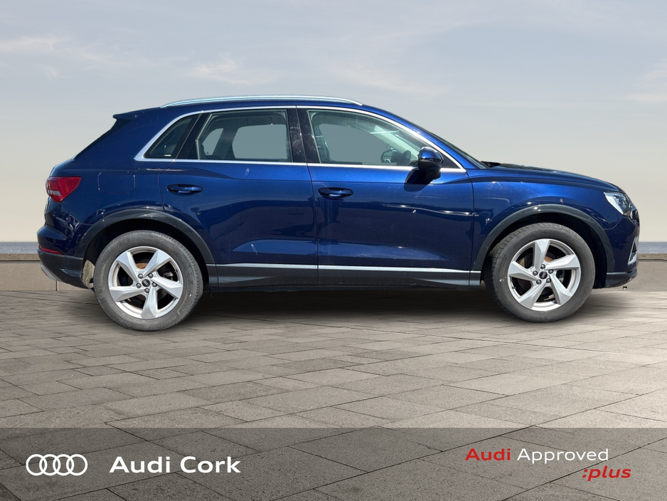 Audi Q3 2.0 35TDI 150BHP SE AUTOMATIC WITH COMFORT PACK, HIGH BEAM ASSIST & AMBIENT LIGHTING — thumbnail 8
