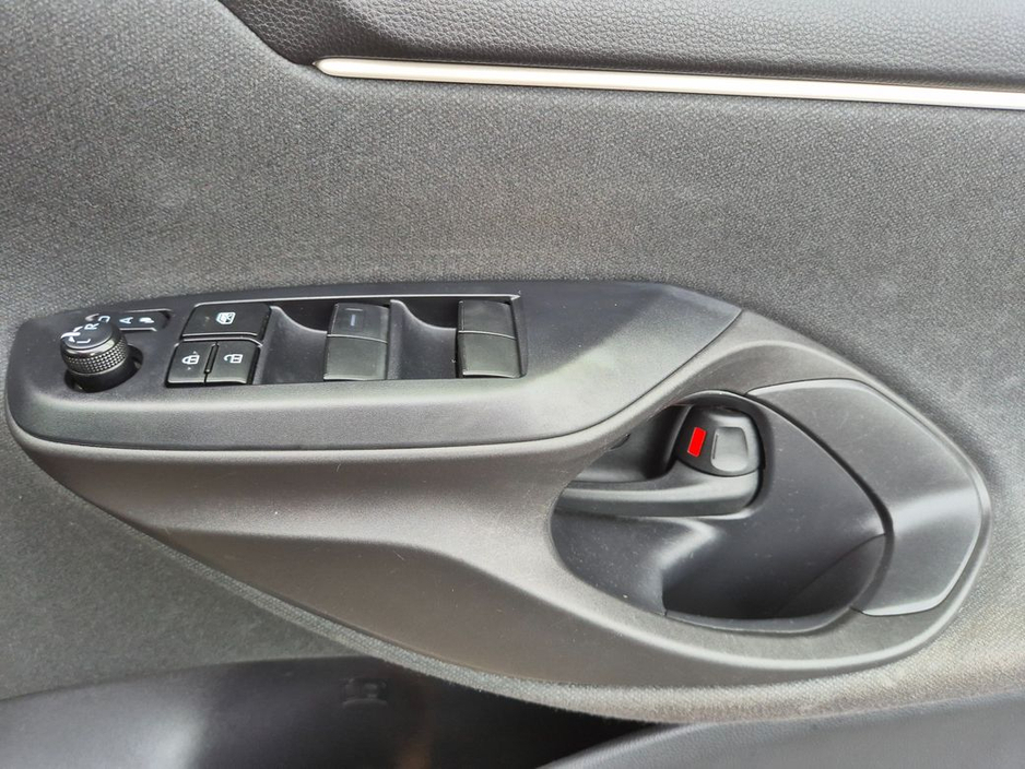 Toyota Yaris 1.5 HYBRID / X SPEC / TAX €160 — thumbnail 27