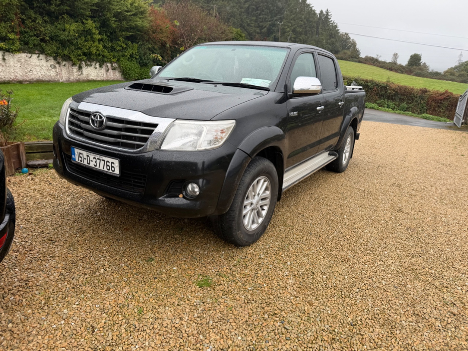 2015 Toyota Hilux For Sale Images