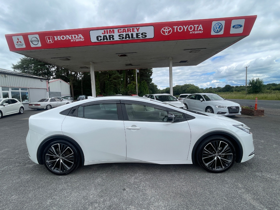 2023 Toyota Prius 2L Petrol Hybrid For Sale Images