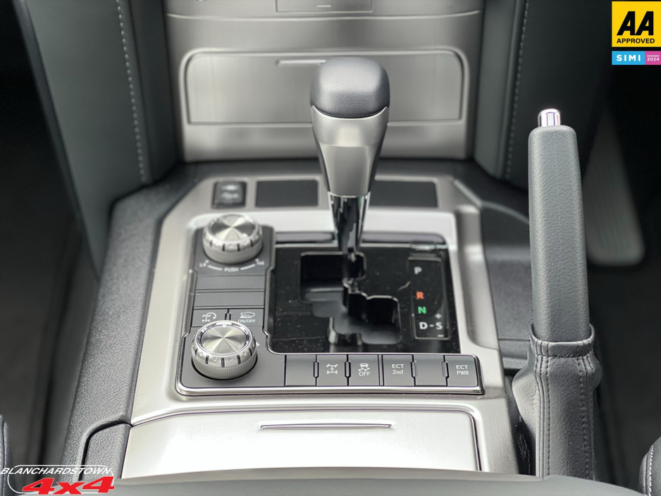 2022 Toyota Landcruiser 4.5L Diesel For Sale Images