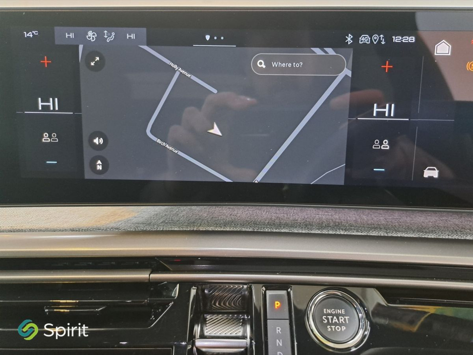 Peugeot 3008 1.2 Allure MHEV 136HP*Call Andrew 0862617858* — thumbnail 19