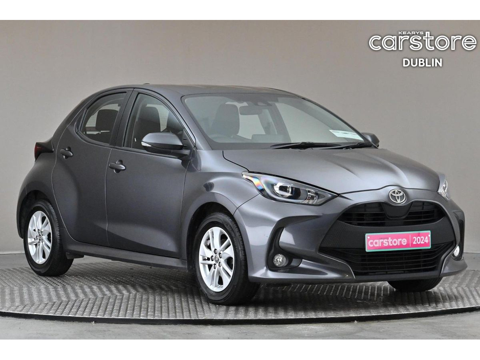 Toyota Yaris *VIP SPECIAL 1.5 LUNA 6SPD *CARPLAY*ANDROID*REVERSE CAM*