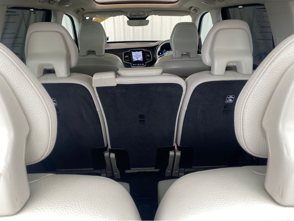 2023 Volvo XC90 2L Petrol Plug-in Hybrid For Sale Images