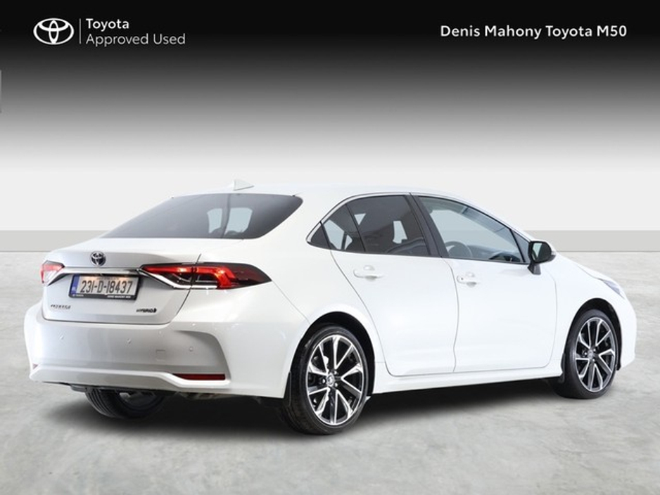 Toyota Corolla Sol Hybrid Saloon — thumbnail 2