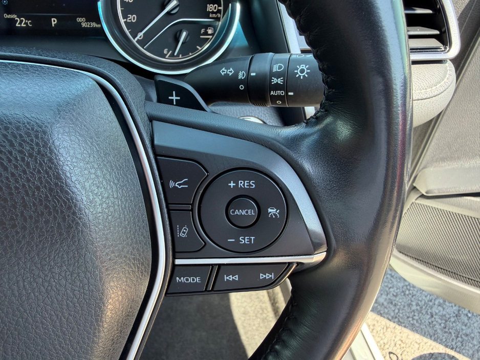 2019 Toyota Camry 2.5L Petrol Hybrid For Sale Images
