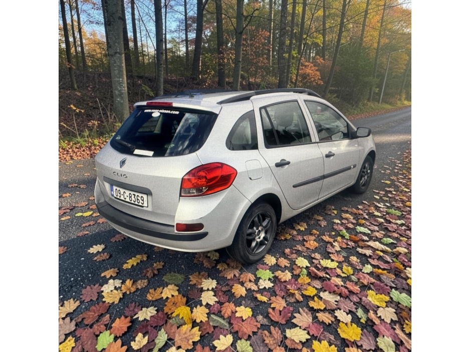2009 Renault Clio 1.1L Petrol For Sale Images