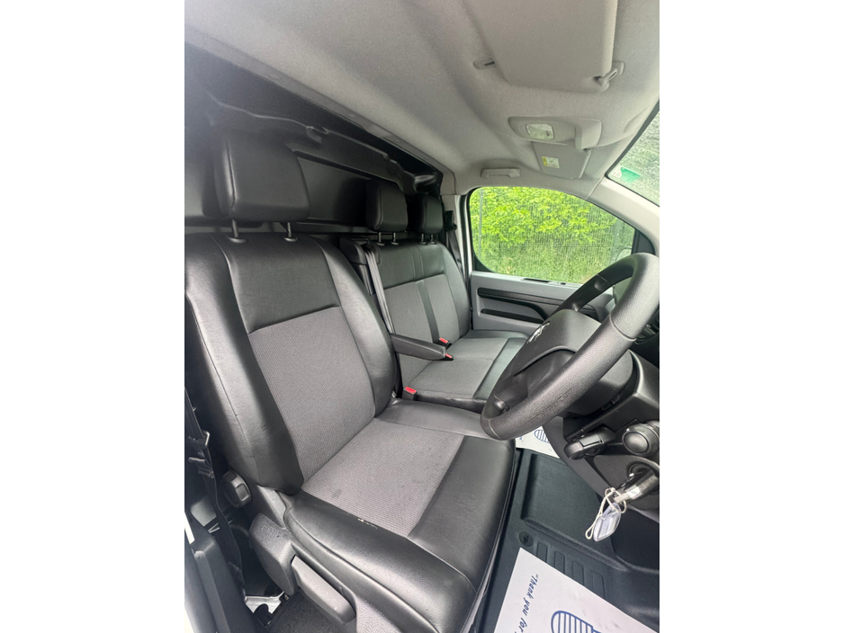 2021 Opel Vivaro 1.5L Diesel For Sale Images