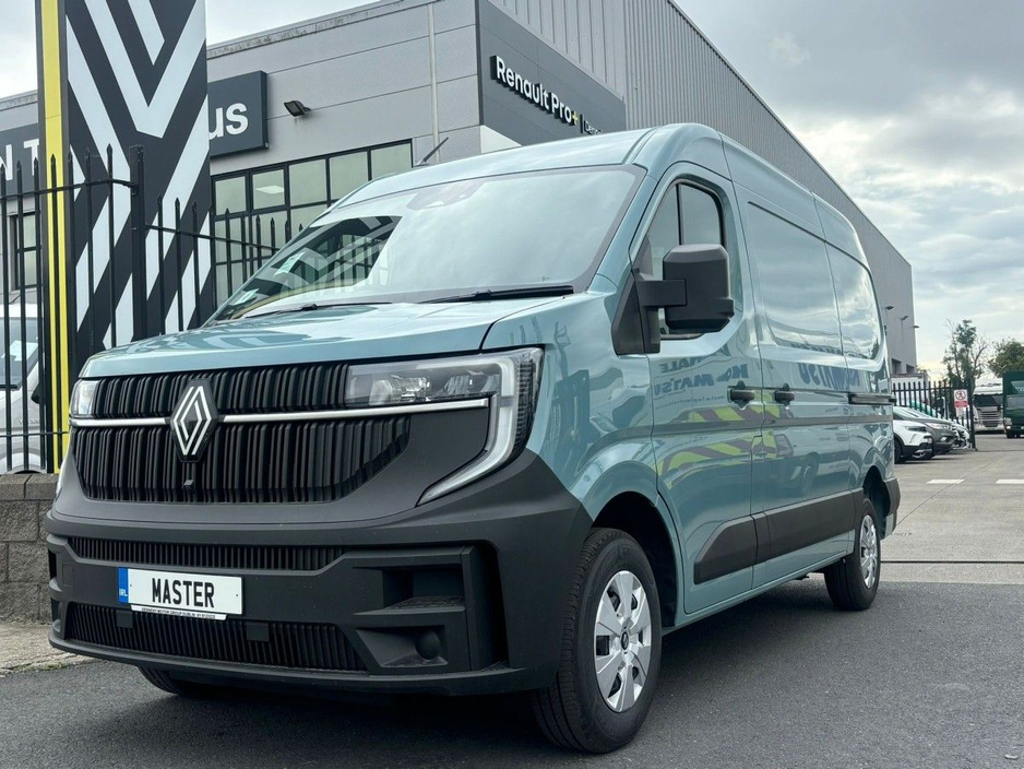 2025 Renault Master For Sale Images