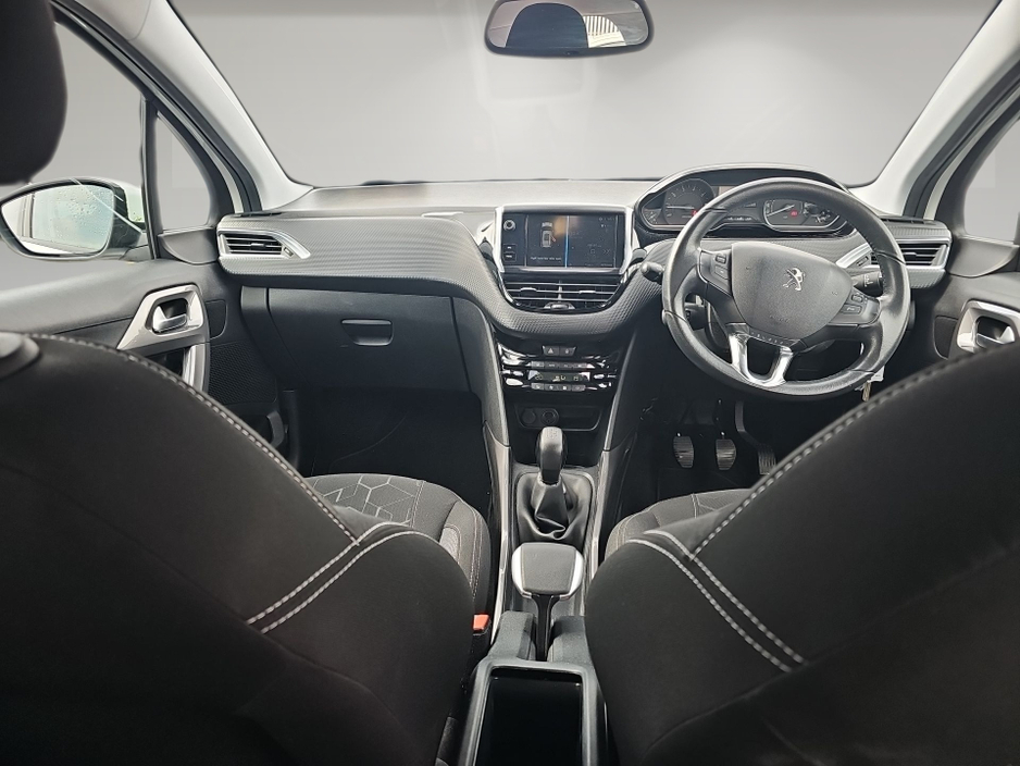 Peugeot 2008 ACTIVE 1.2 ** LOW MILEAGE IRISH CAR ** NICE SPEC ** 2 KEYS ** SUPERB EXAMPLE ** — thumbnail 9