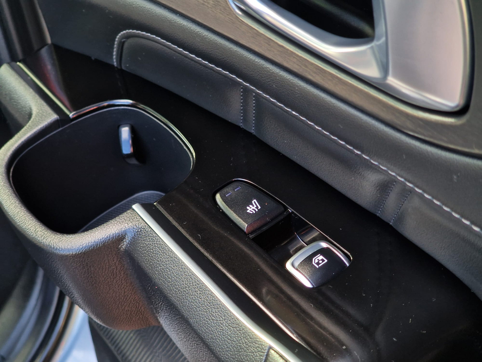 2022 Kia Sorento 1.6L Petrol Plug-in Hybrid For Sale Images