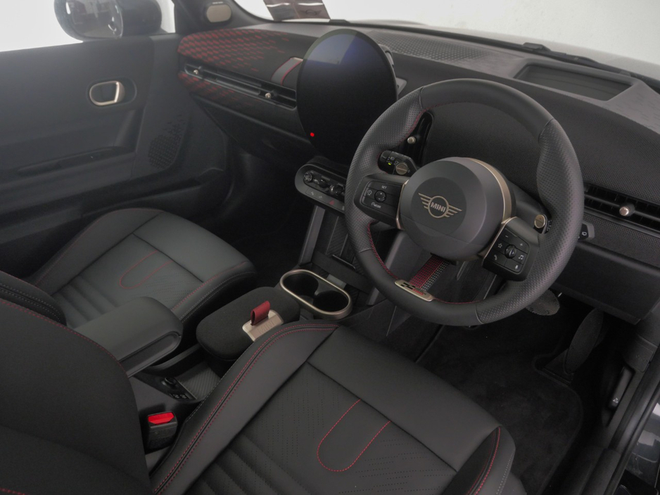 2025 MINI Cooper 2L Petrol For Sale Images