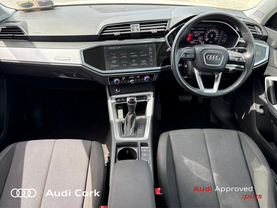Audi Q3 2.0 35TDI SE AUTOMATIC WITH HEATED SEATS AND FOLDING MIRRORS — thumbnail 12