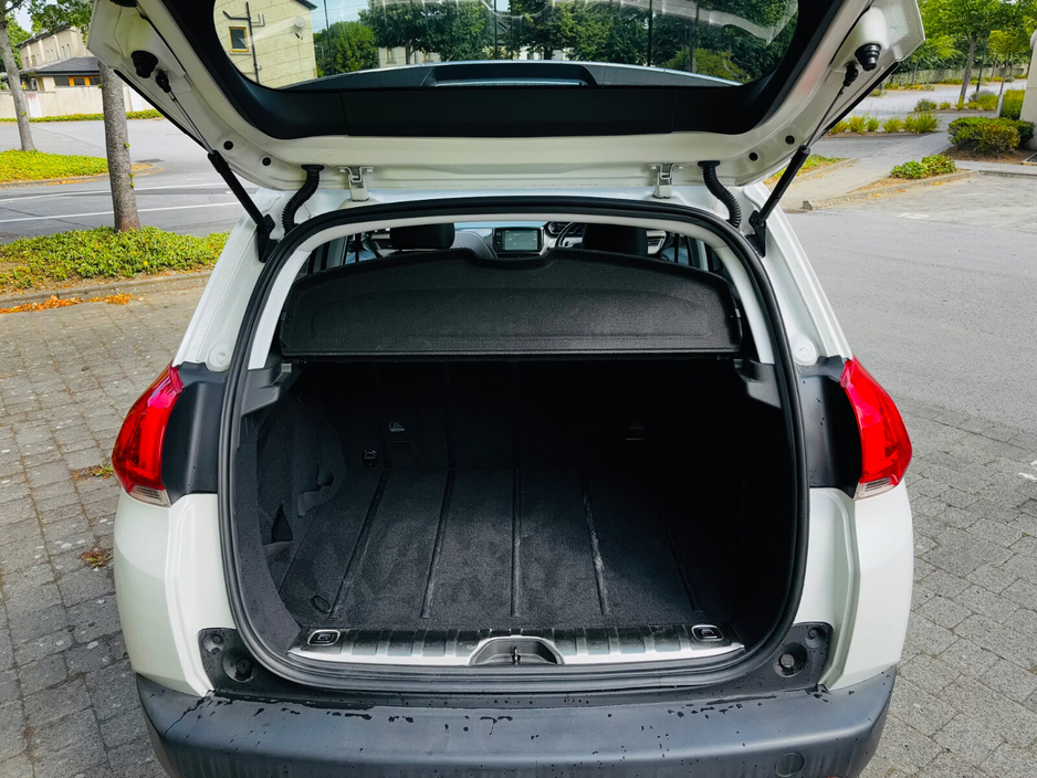 Peugeot 2008 — thumbnail 11