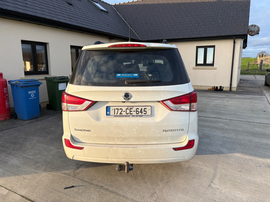 2017 Ssangyong Rodius