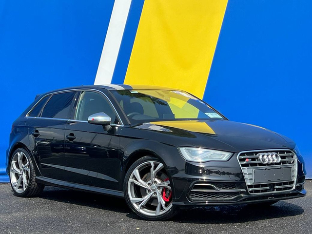 2015 AUDI S3 2.0 TFSI QUTTRO AUTO // FULL SERVICE HISTORY // LEATHER HEATED & POWERED SEATS // ALL-WHEEL-DRIVE
