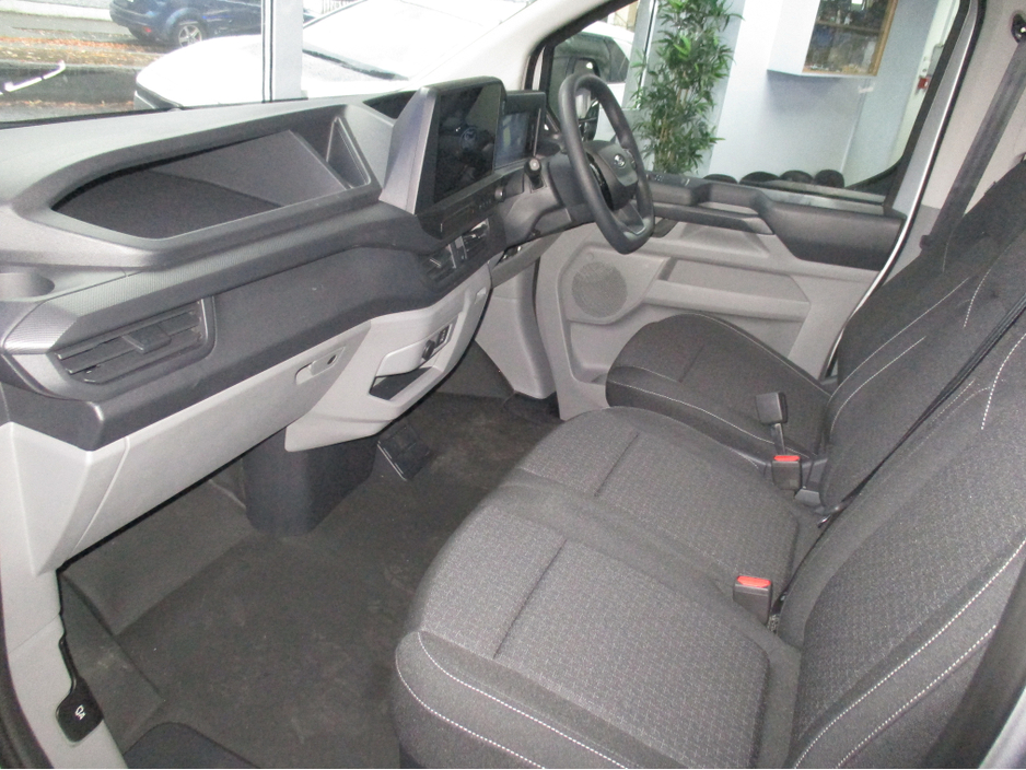 2025 Ford Transit Custom Kombi 2.0L Diesel For Sale Images
