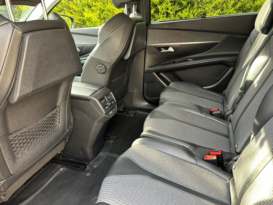2022 Peugeot 5008 1.5L Diesel For Sale Images