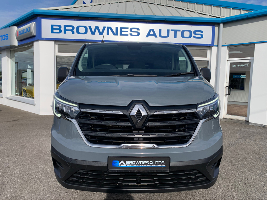 2023 Renault Trafic 2.0L Diesel For Sale Images