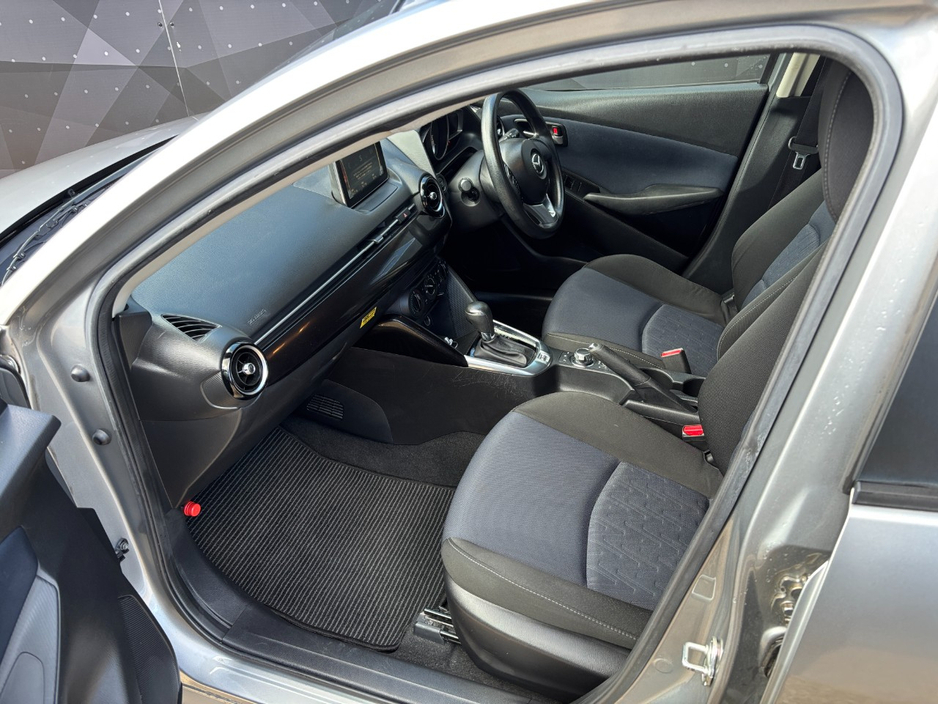 Mazda Demio 1.3 Skyactive automatic — thumbnail 5