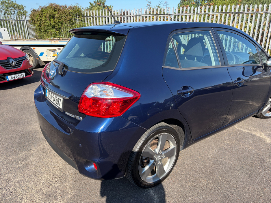 2012 Toyota Auris 1.8L Petrol Hybrid For Sale Images
