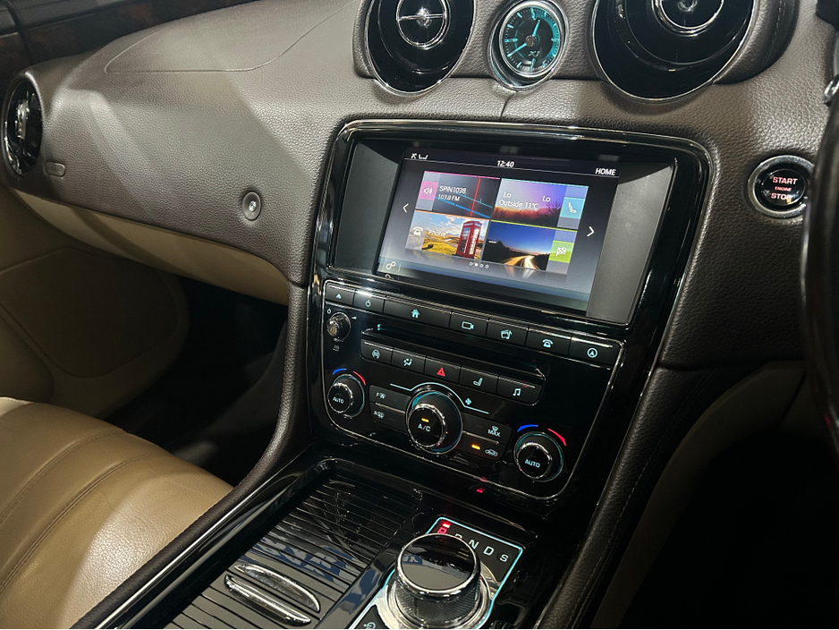 2016 Jaguar XJ 3L Diesel For Sale Images