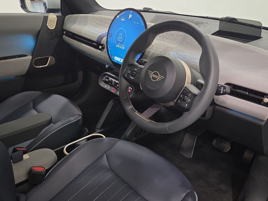 2024 MINI Hatch 0L Electric For Sale Images