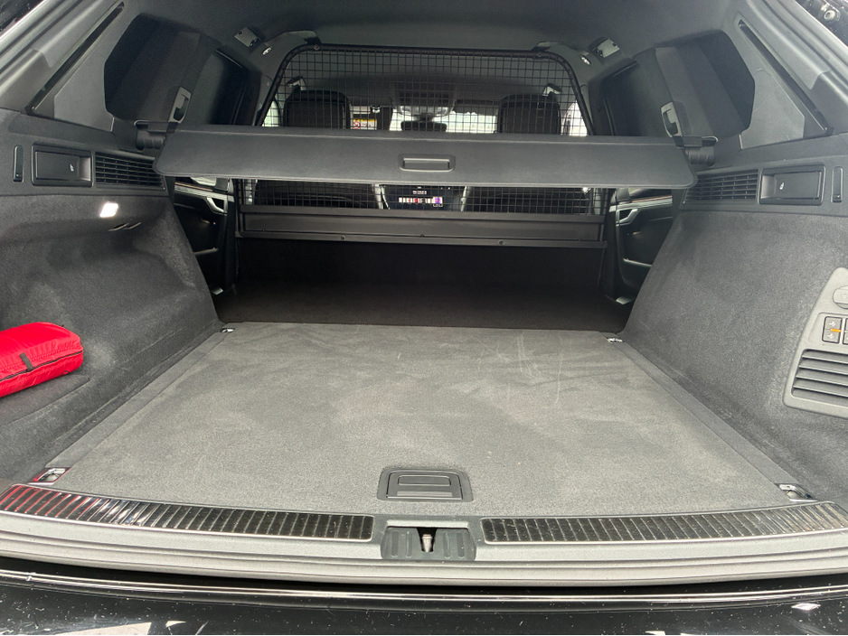 2025 Volkswagen Touareg 3L Diesel For Sale Images