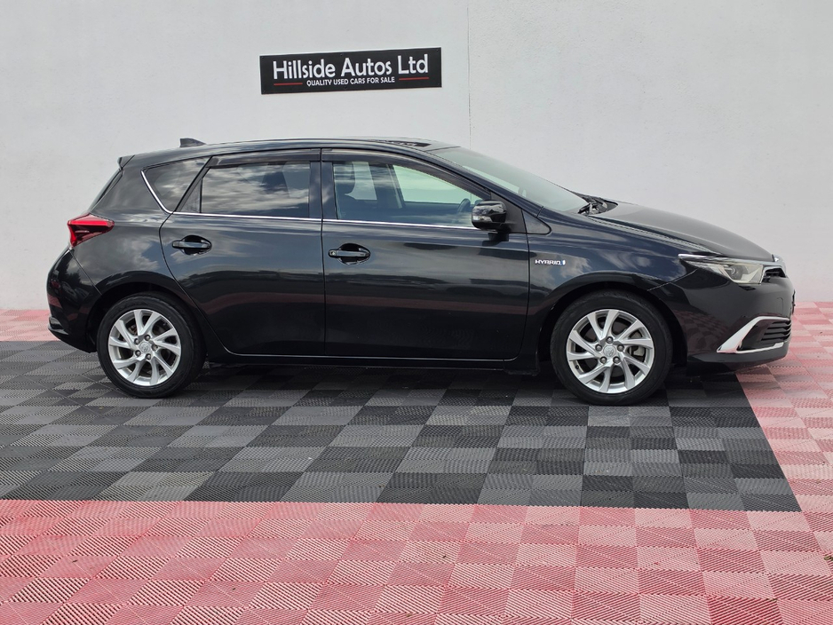 2016 Toyota Auris 1.8L Petrol Hybrid For Sale Images