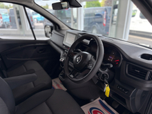 2024 Renault Trafic 2L Diesel For Sale Images