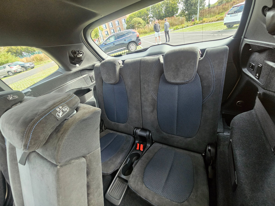 BMW 2 Series Gran Tourer — thumbnail 24