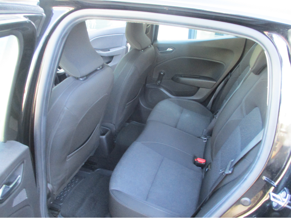 2022 Renault Clio 1L Petrol For Sale Images