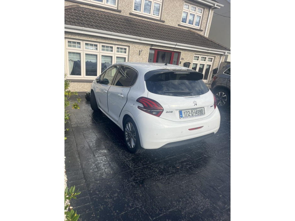 Peugeot 208 ALLURE 1.2 82 ECOMATIQUE S STT 4 — thumbnail 11