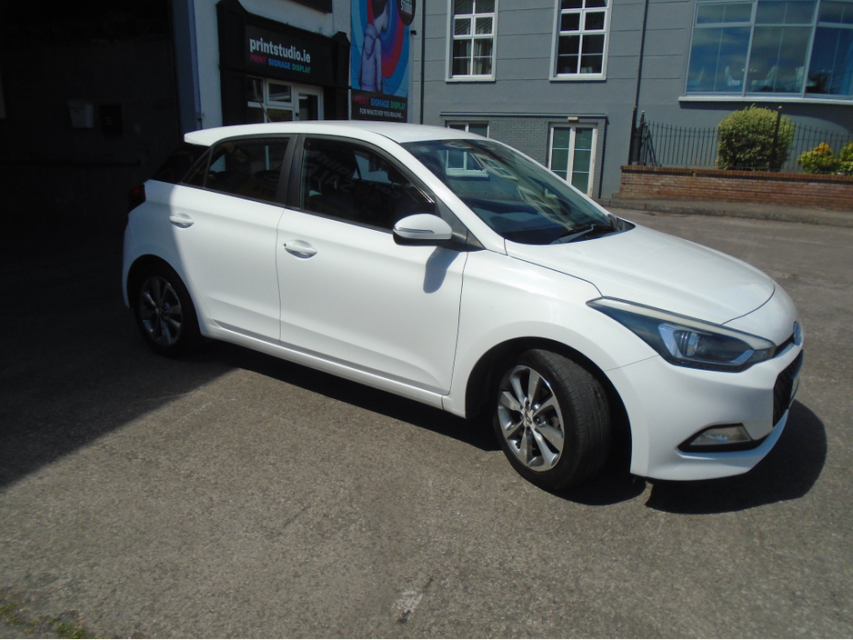 2017 Hyundai i20 For Sale Images
