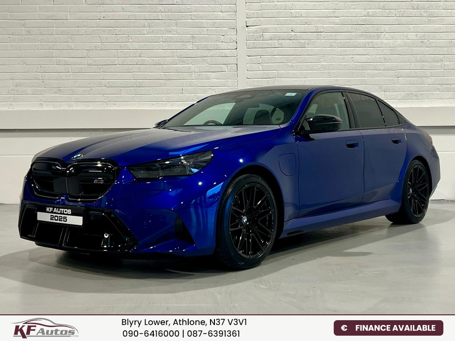 2025 BMW M5 4.5L Petrol Plug-in Hybrid For Sale Images